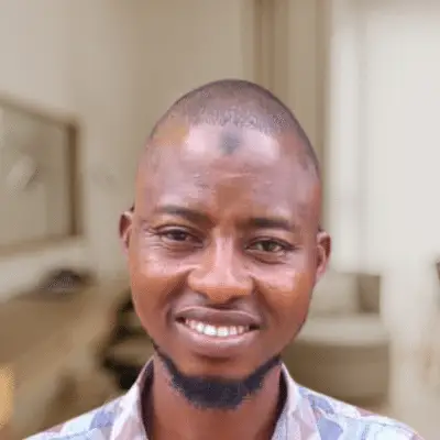 Happy customer sharing positive review of Tewe Tegbo herbal remedies